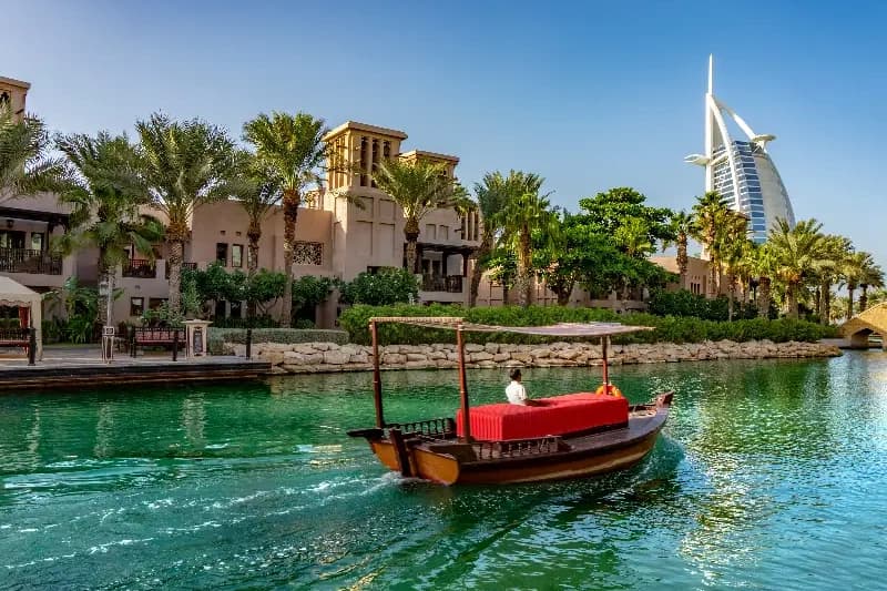 Itinerario Dubai 7 Giorni con Scoperta di Abu Dhabi Itinerario Dubai 7 Giorni con Scoperta di Abu Dhabi