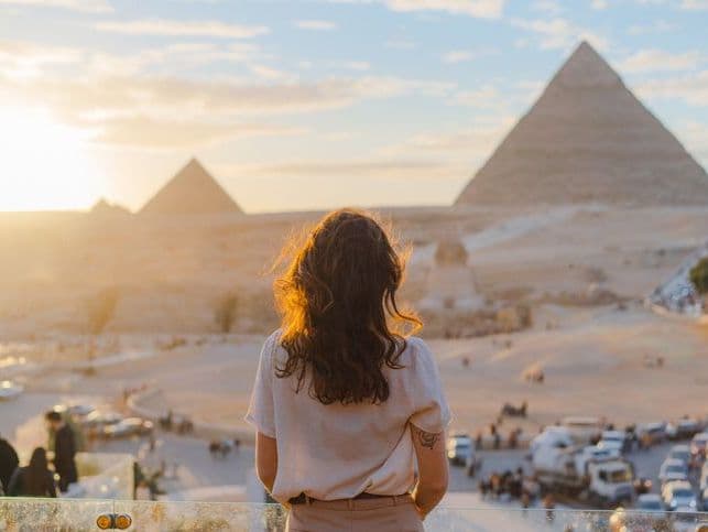 Mulher nas Pirâmides Mulher nas Pirâmides