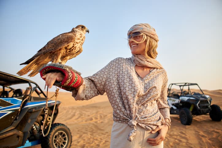 Aventura Dubai, Abu Dhabi y Mundo Ferrari Aventura Dubai, Abu Dhabi y Mundo Ferrari