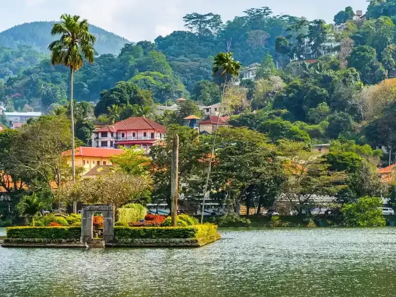 Ruta por Sri Lanka Ruta por Sri Lanka